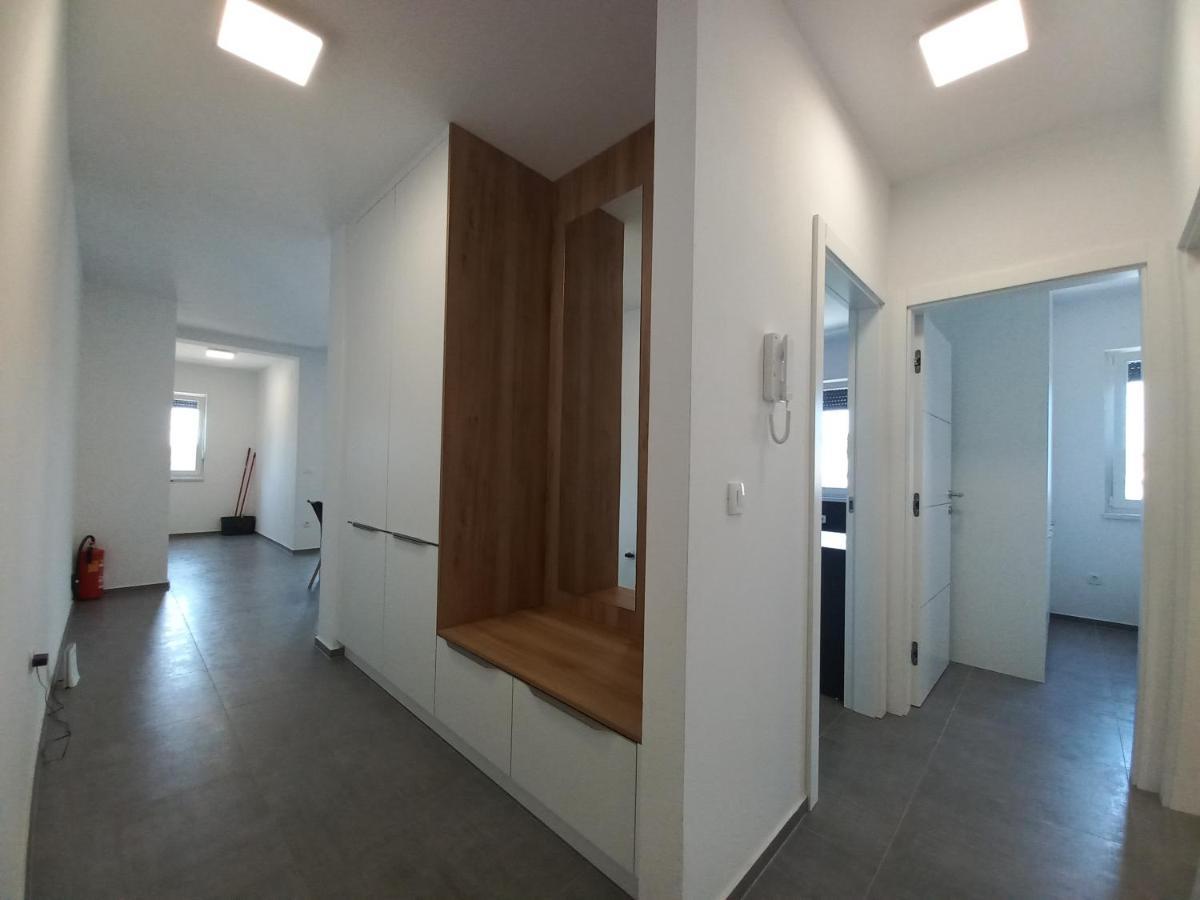 Apartment Martina Vir Exterior photo