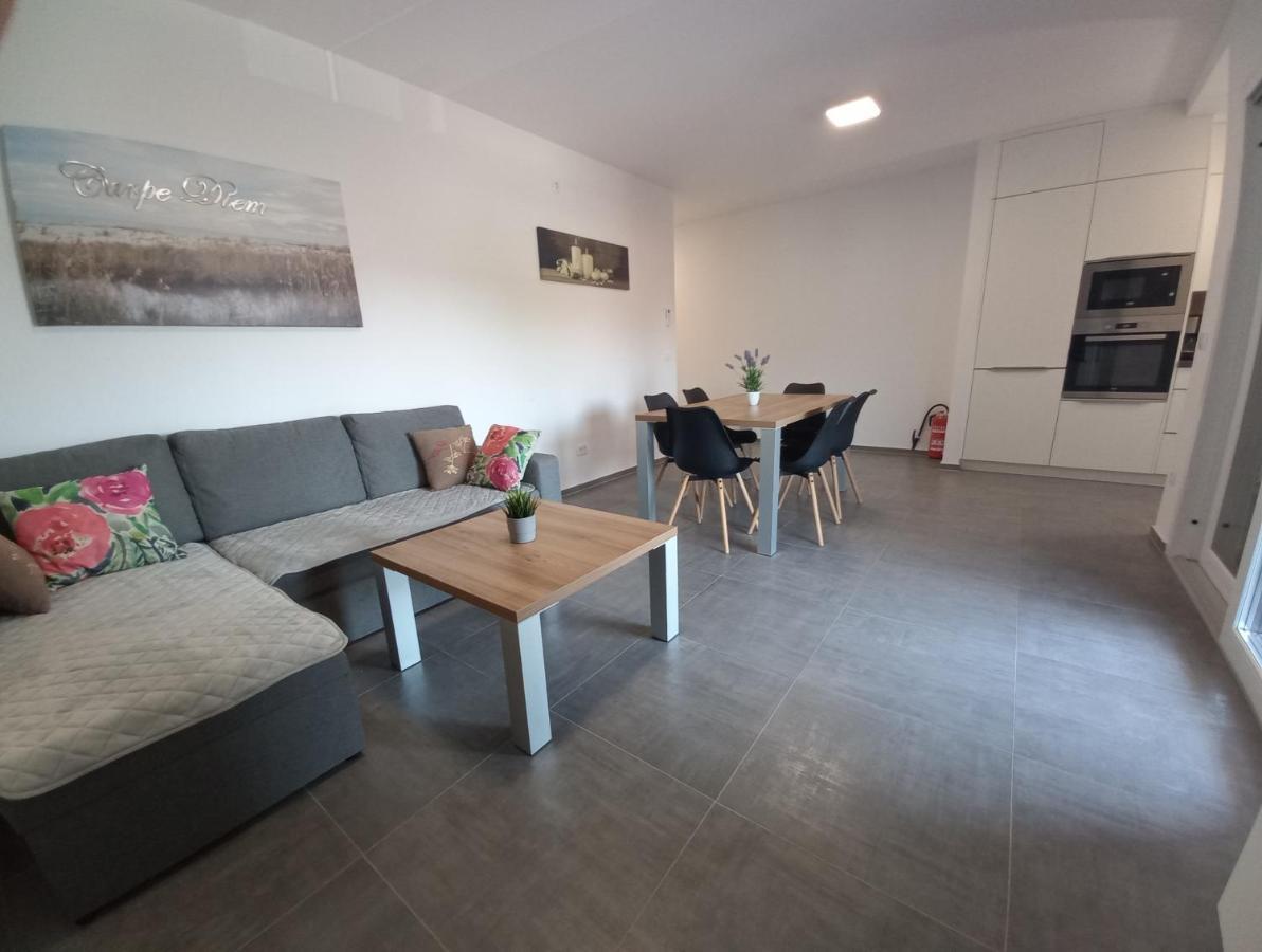 Apartment Martina Vir Exterior photo