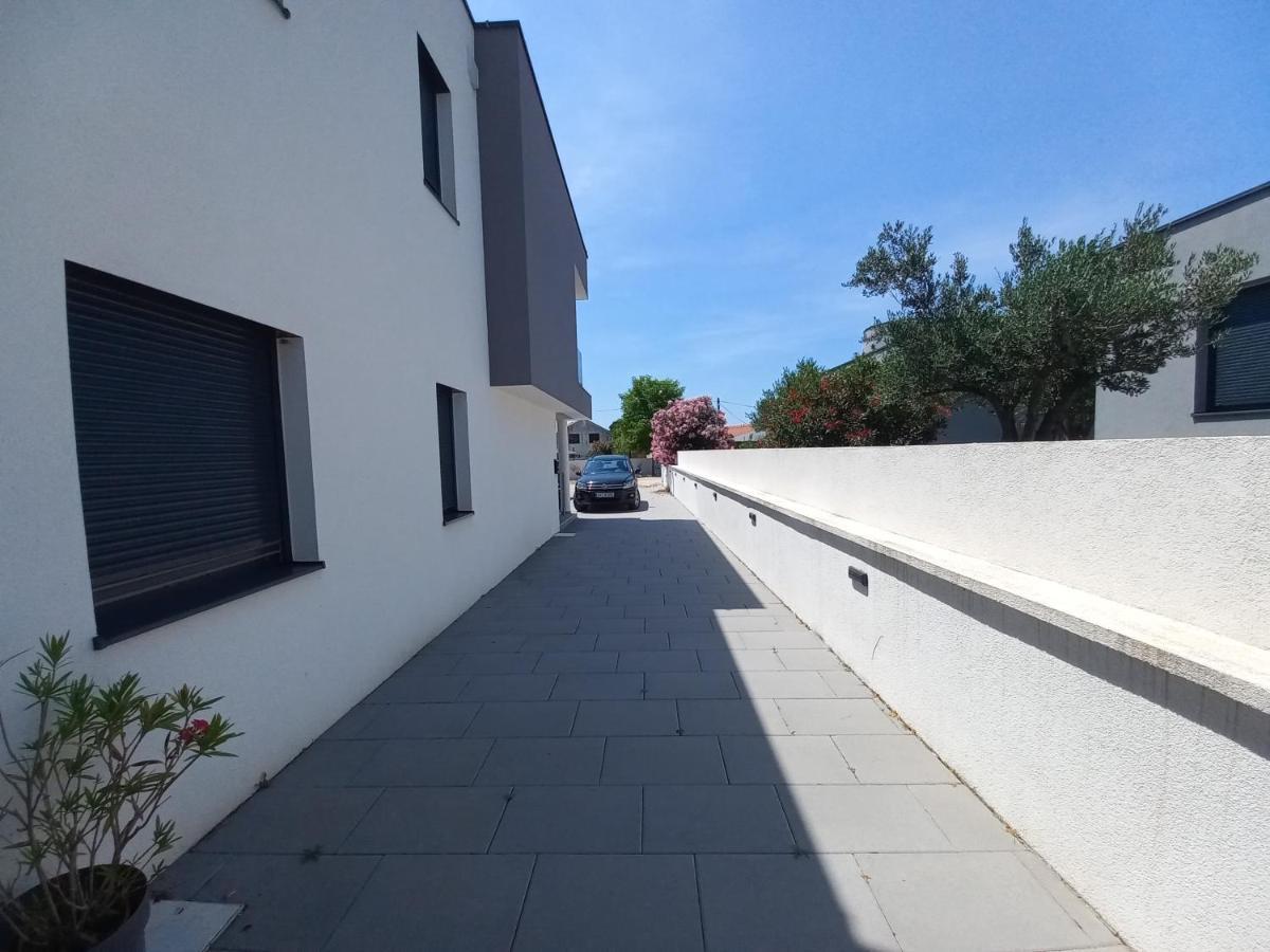 Apartment Martina Vir Exterior photo