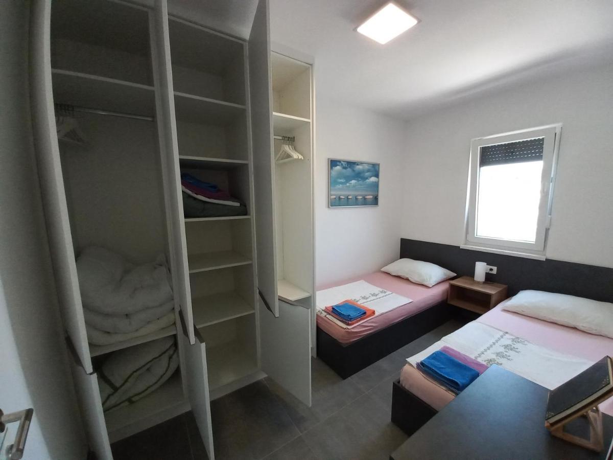 Apartment Martina Vir Exterior photo