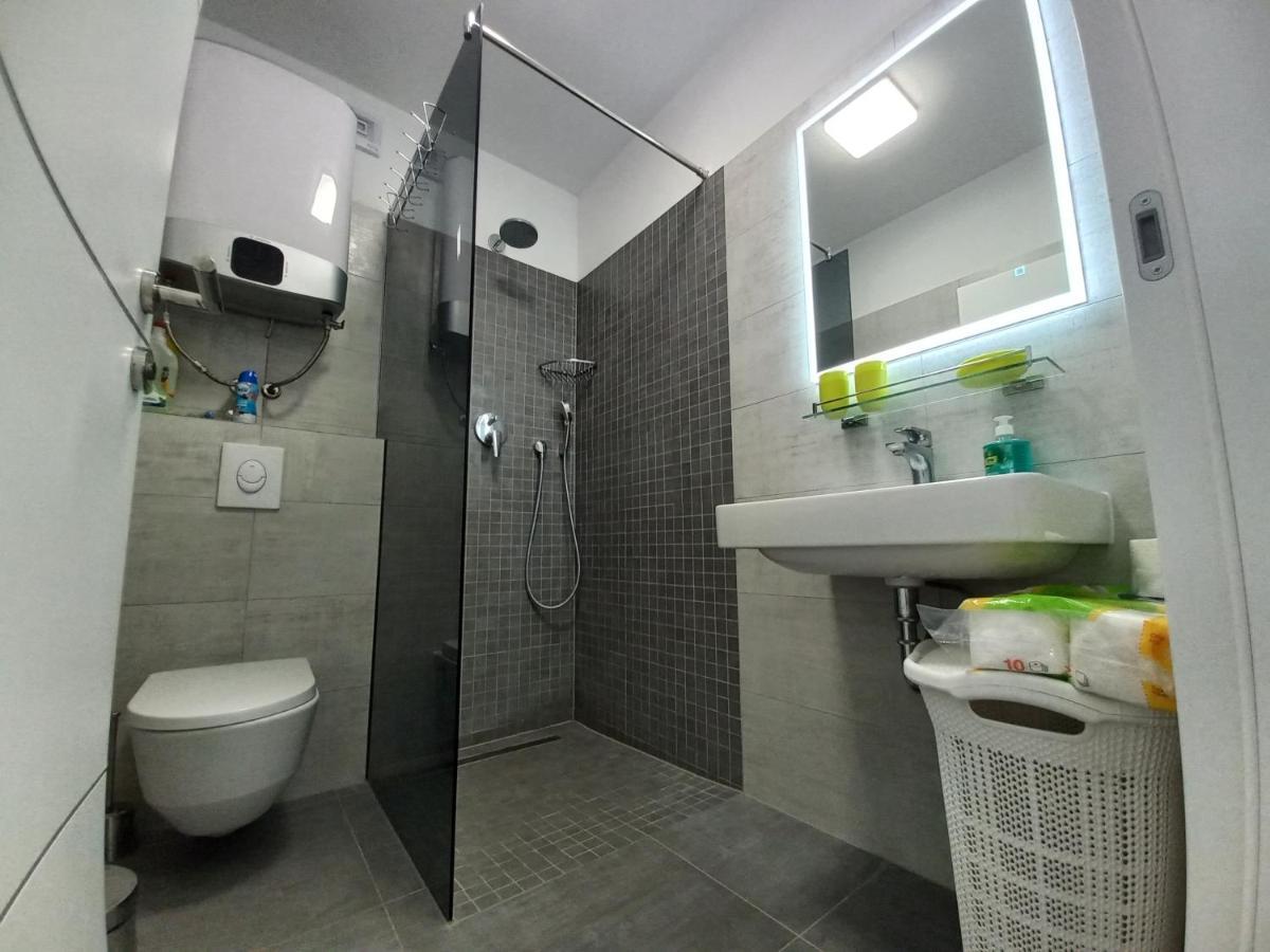 Apartment Martina Vir Exterior photo