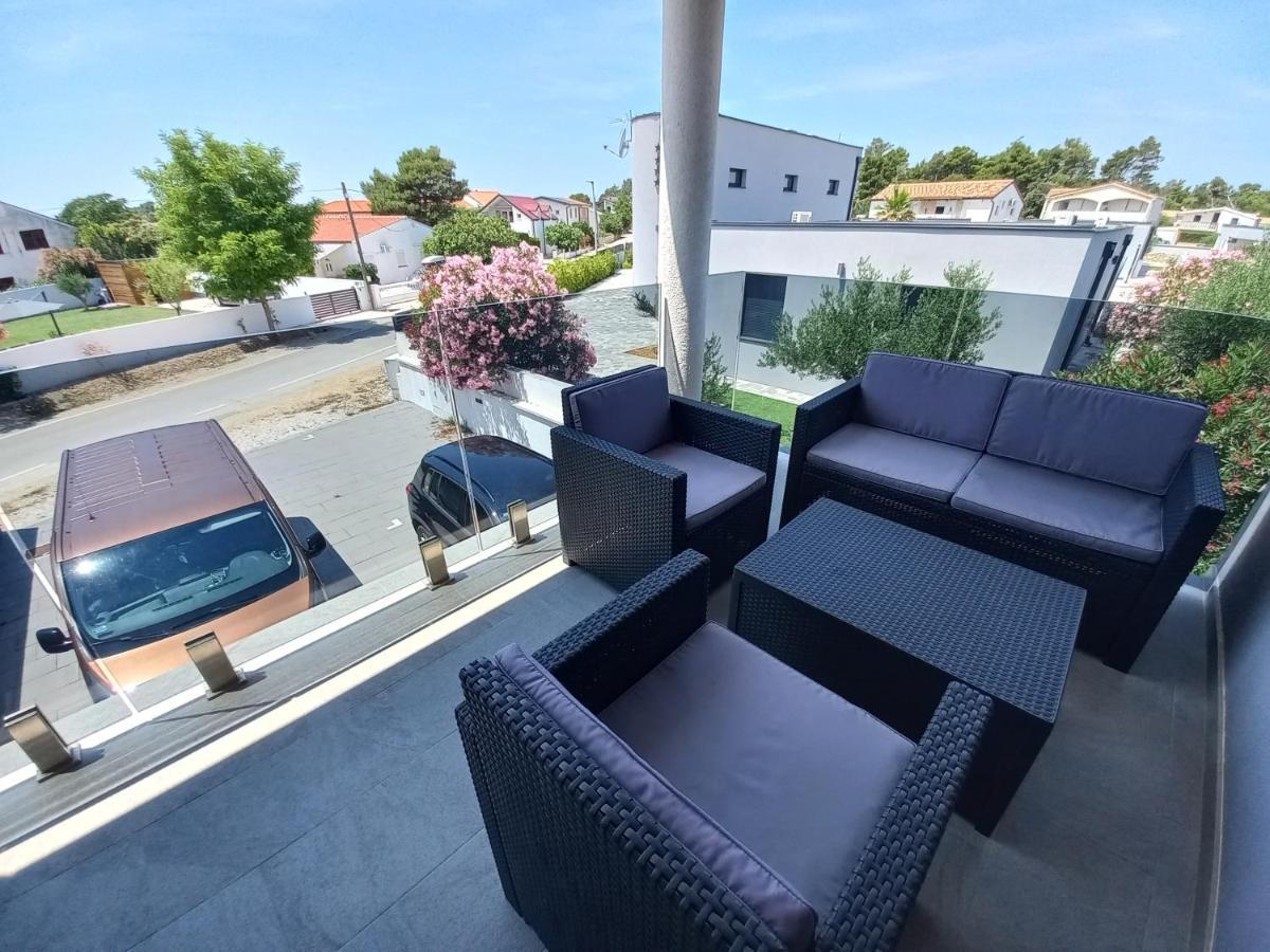 Apartment Martina Vir Exterior photo