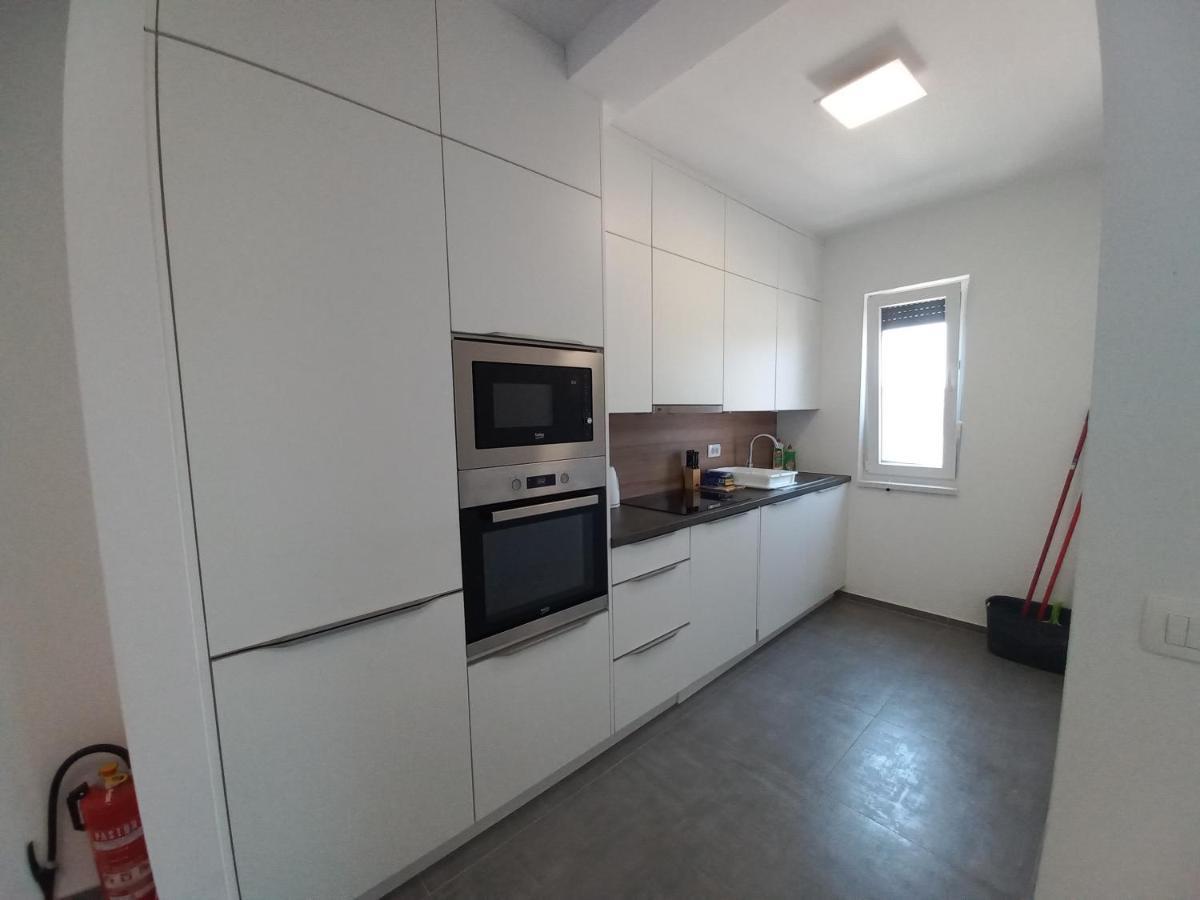 Apartment Martina Vir Exterior photo